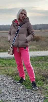 Юлия, 8 906 964-37-00